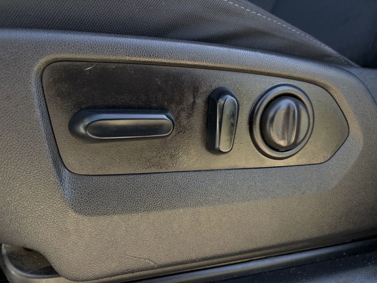 Used 2023 Chevrolet Silverado 2500 LT w/ Convenience Package image 25