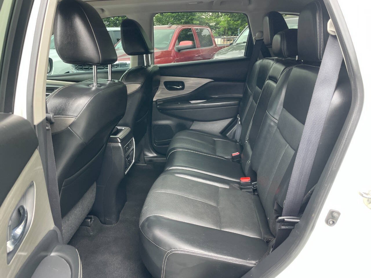 Used 2017 Nissan Murano Platinum w/ Platinum Technology Package FWD image 21