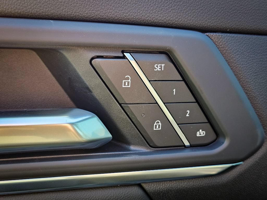New 2027 GMC Terrain Elevation w/ Elevation Premium Package AWD/4WD image 10