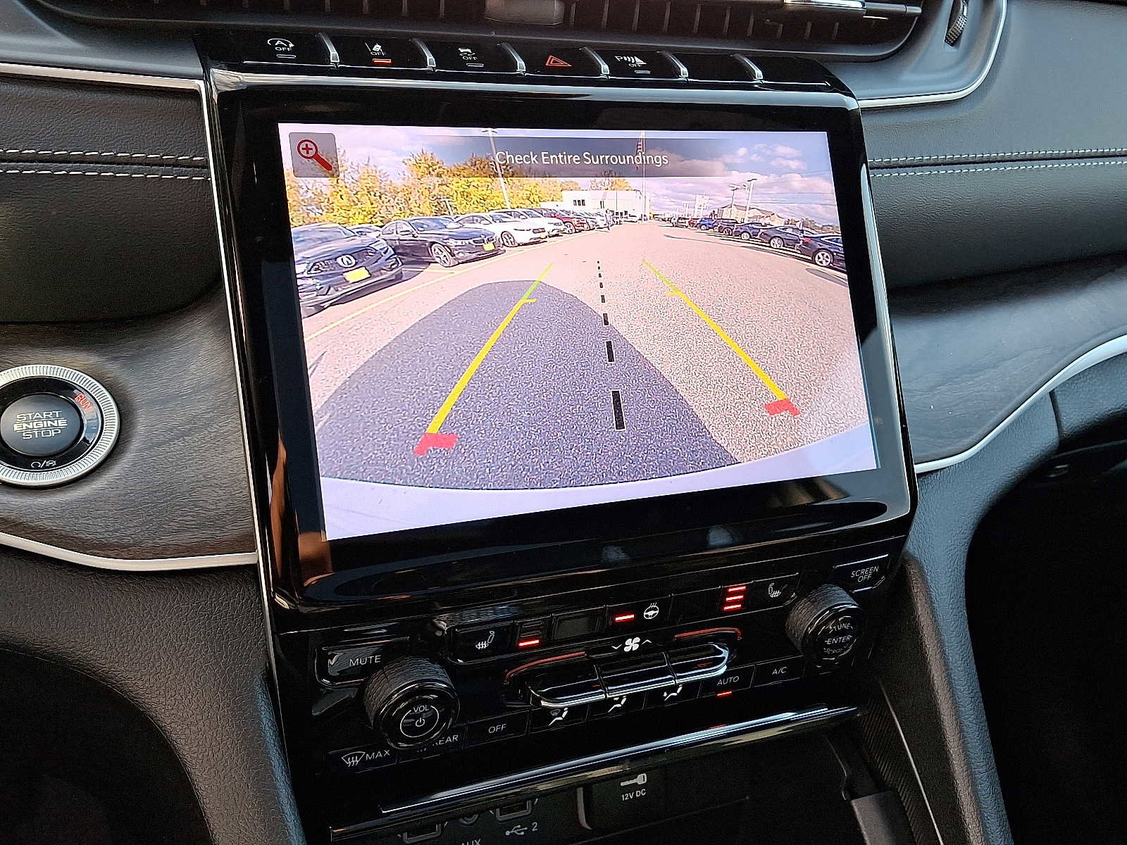 New 2025 Jeep Grand Cherokee Limited image 14