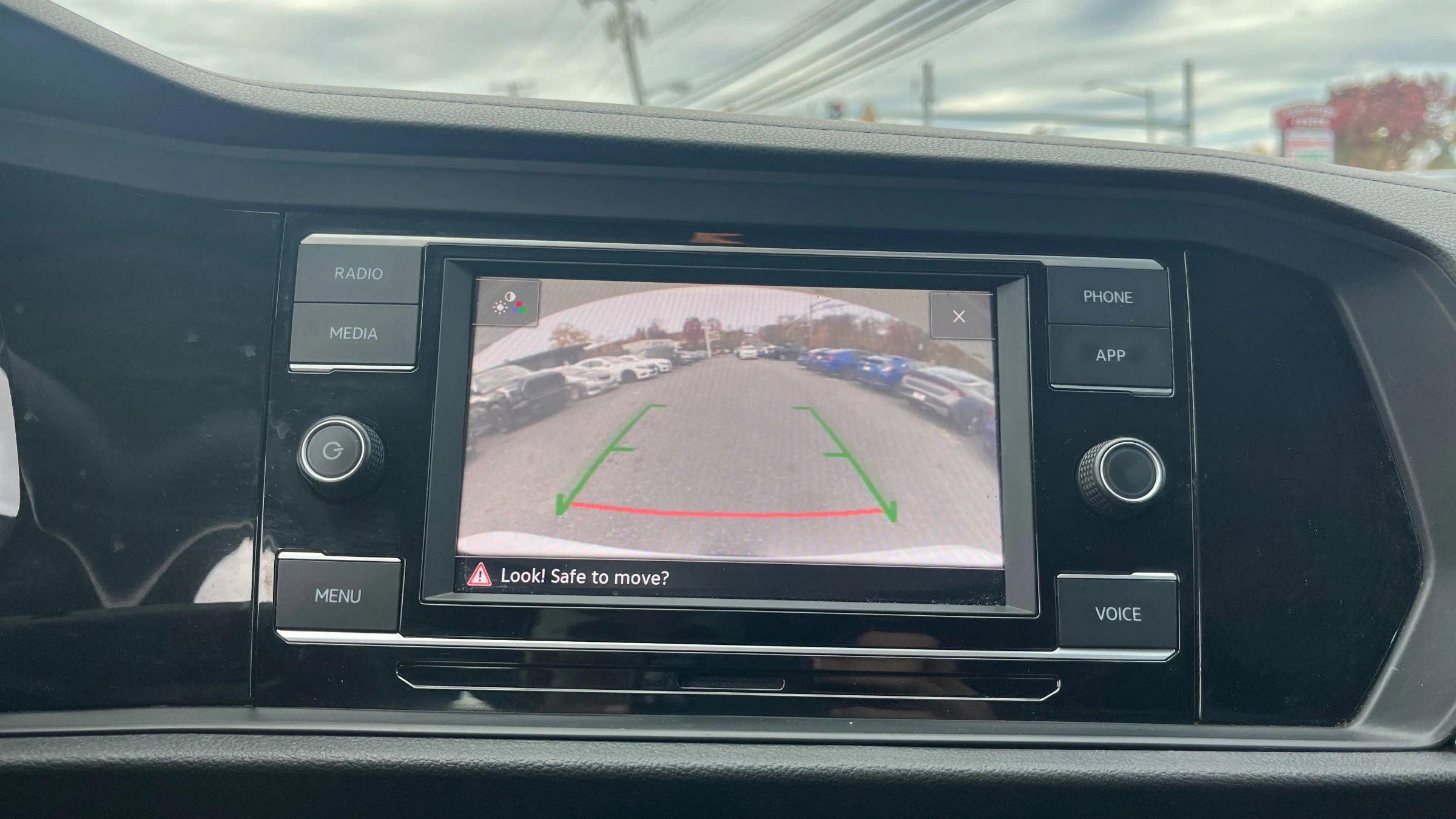 Used 2021 Volkswagen Jetta S w/ Driver Assistance Package image 24