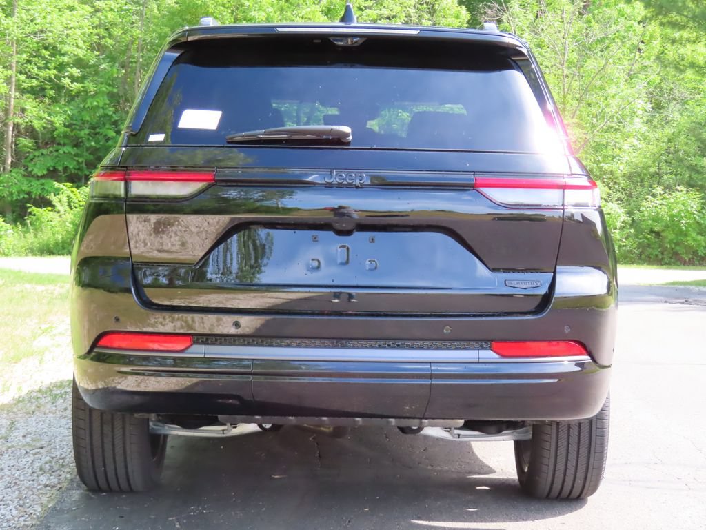 New 2026 Jeep Grand Cherokee Summit w/ Obsidian Package AWD/4WD image 21