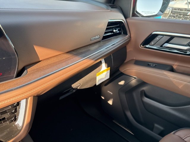 New 2026 Chevrolet Suburban High Country image 24