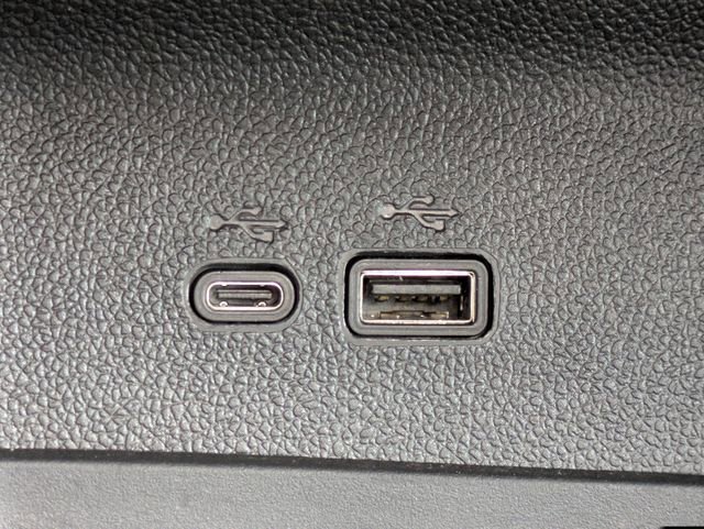 Used 2024 Chevrolet Traverse RS image 22