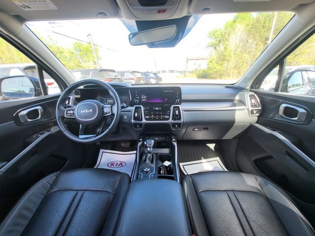 Used 2023 Kia Sorento S image 14