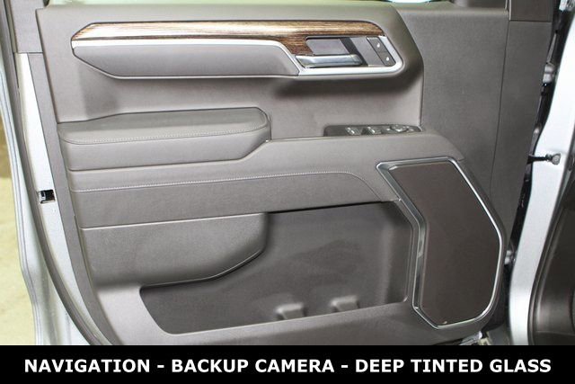 New 2025 GMC Sierra 1500 Elevation image 13