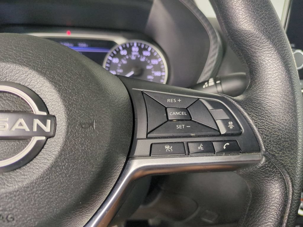 Used 2025 Nissan Sentra SV FWD image 29