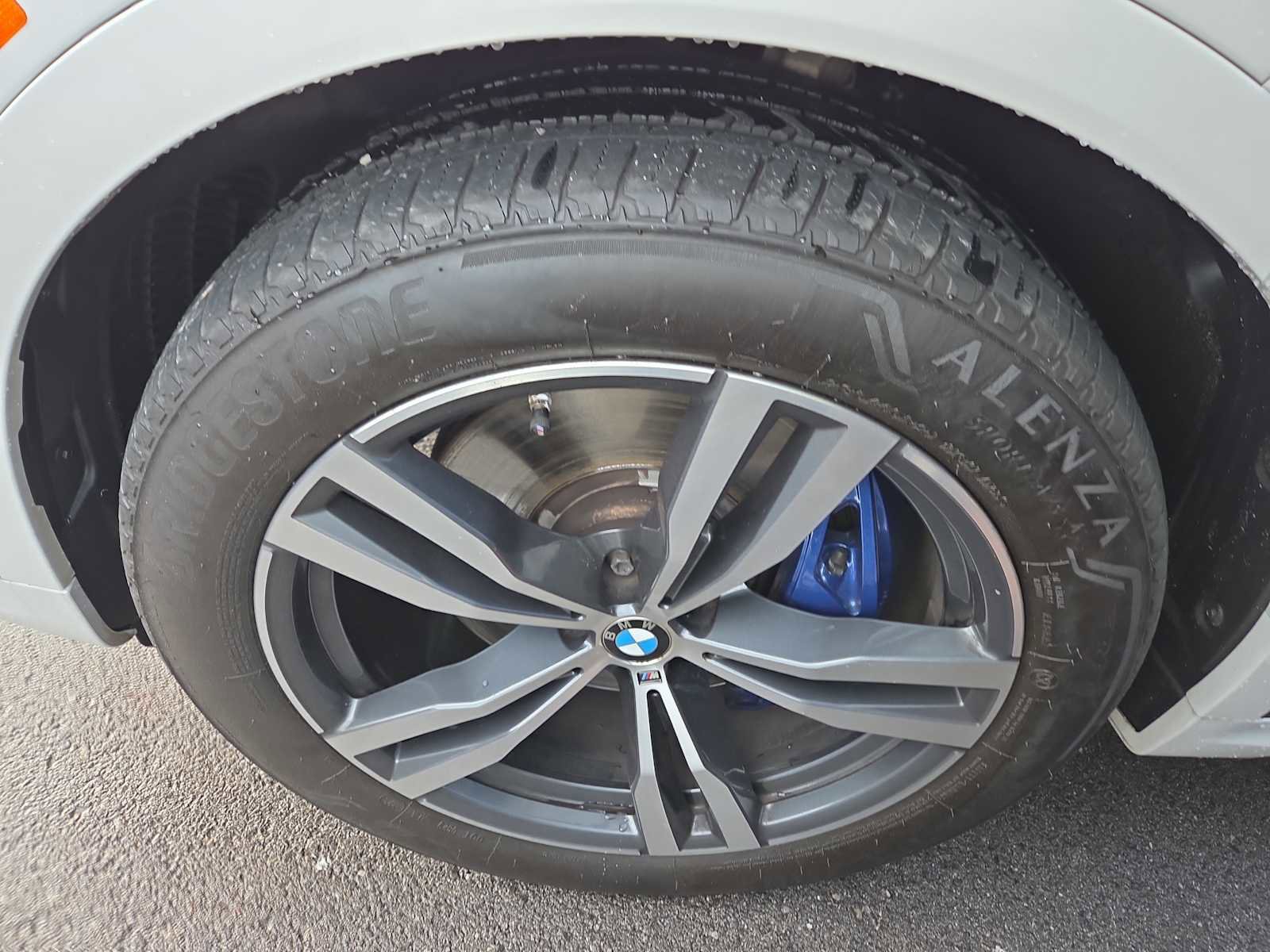 Used 2020 BMW X7 M50i w/ Dynamic Handling Package image 7