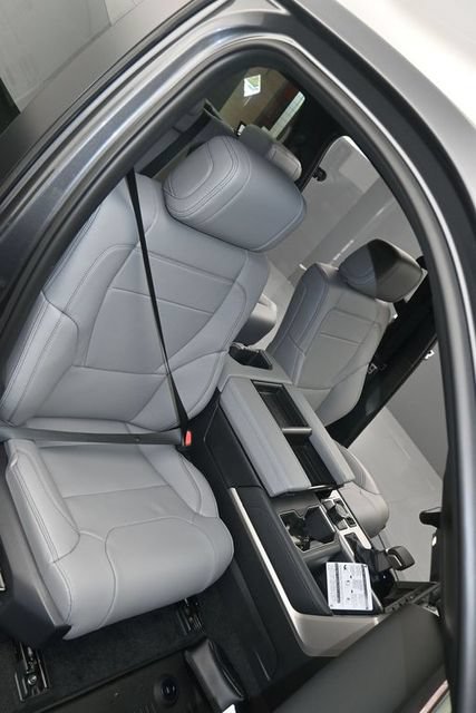 New 2026 Toyota Tundra Limited AWD/4WD image 15