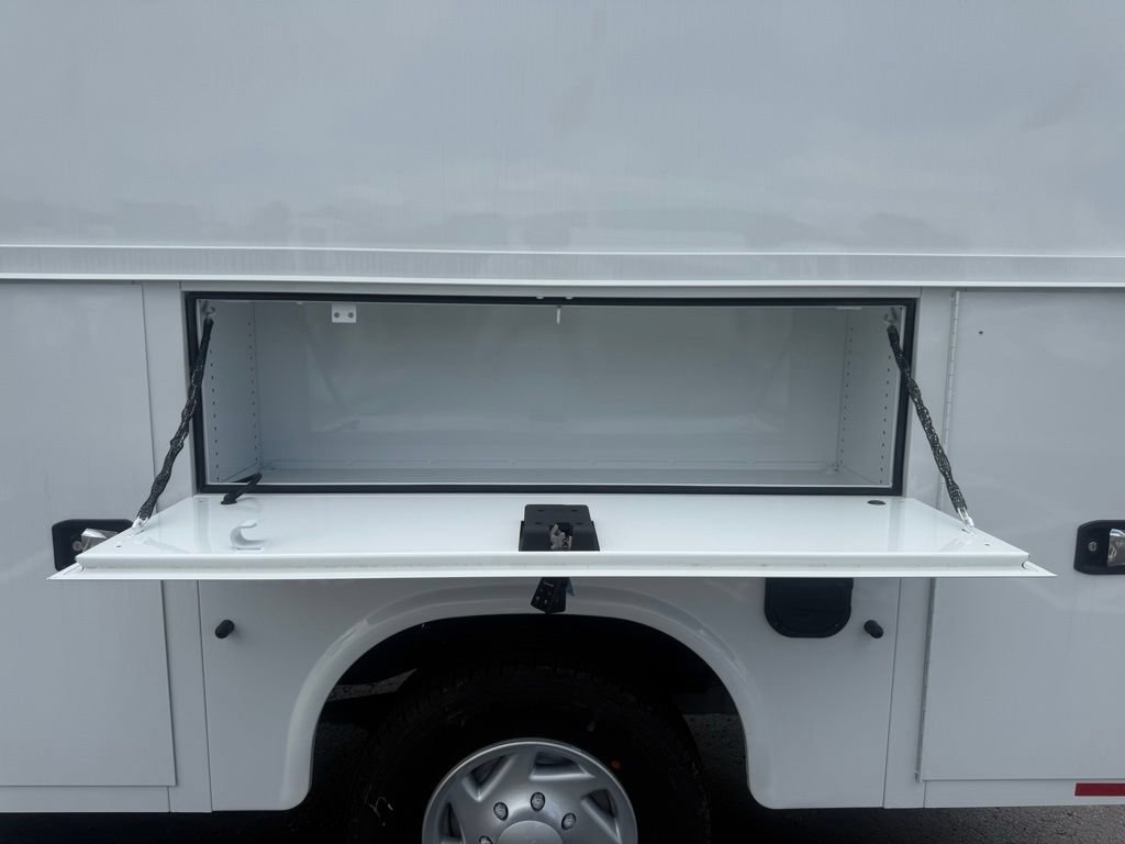 New 2026 Ford E-350 and Econoline 350 Super Duty w/ Power Equipment Group RWD image 34