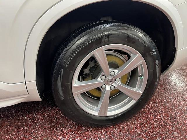 Used 2016 Volvo XC90 T5 Momentum AWD/4WD image 11