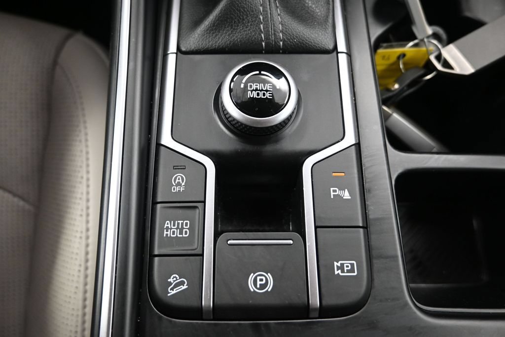 Certified 2025 Kia Sorento S w/ Panoramic Sunroof Package FWD image 25