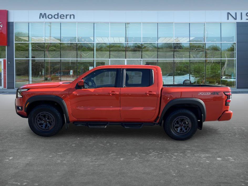 Certified 2025 Nissan Frontier PRO-4X w/ Pro Premium Package AWD/4WD image 8