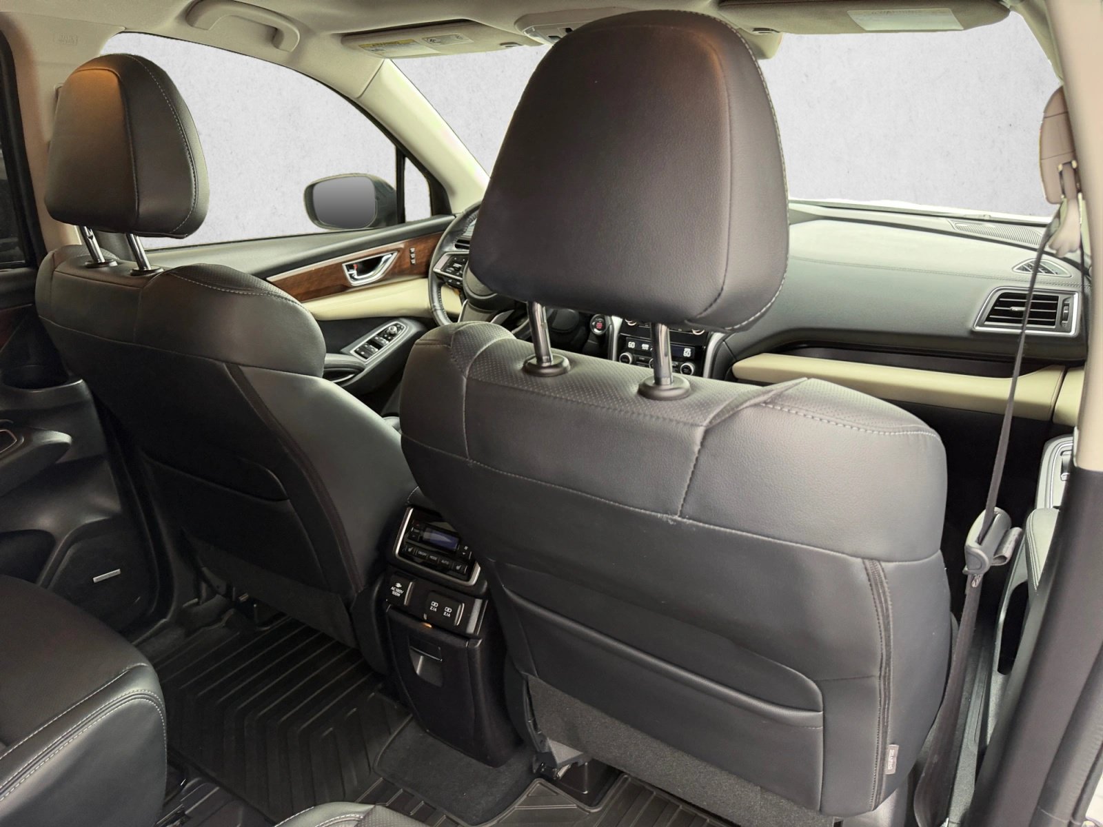 Used 2022 Subaru Ascent Touring AWD/4WD image 26