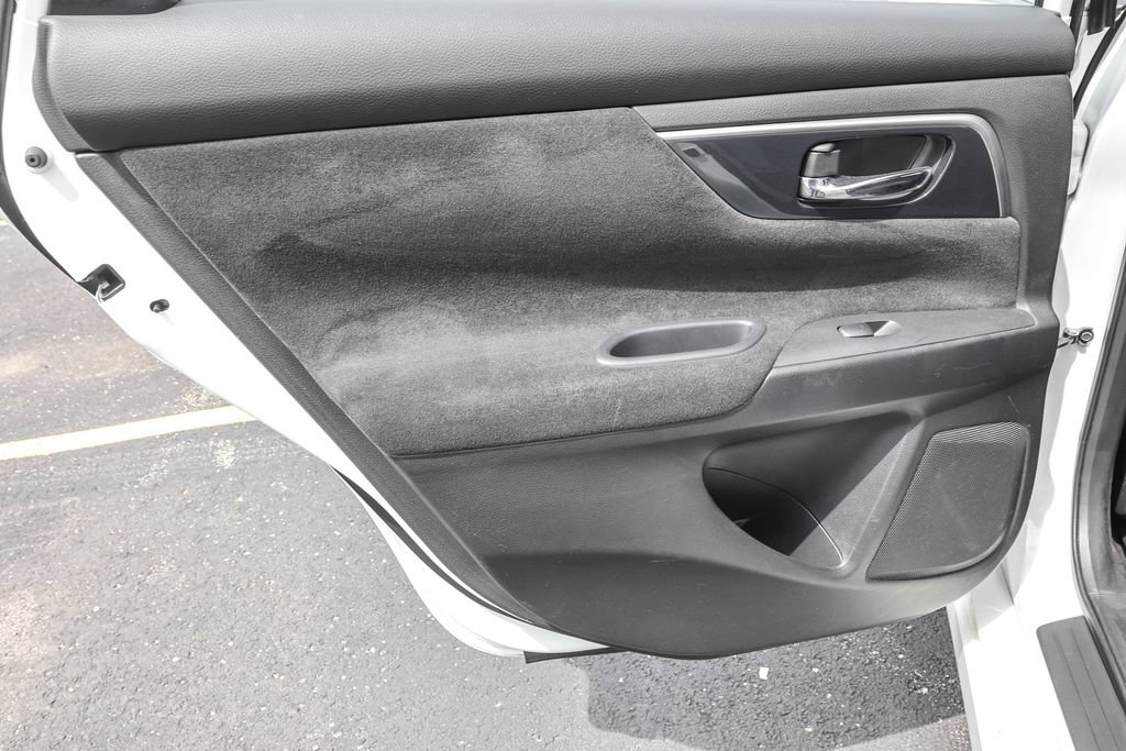 Used 2013 Nissan Altima 3.5 S FWD image 25