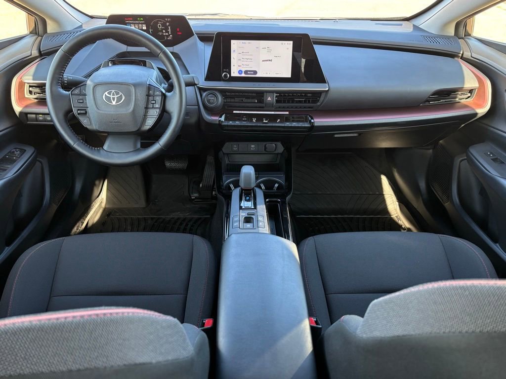 Used 2025 Toyota Prius Plug-In Hybrid FWD image 8