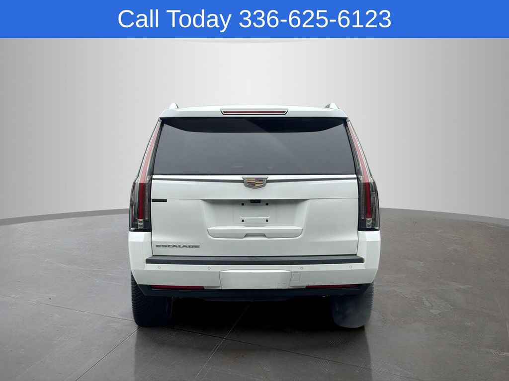 Used 2017 Cadillac Escalade Premium Luxury AWD/4WD image 5