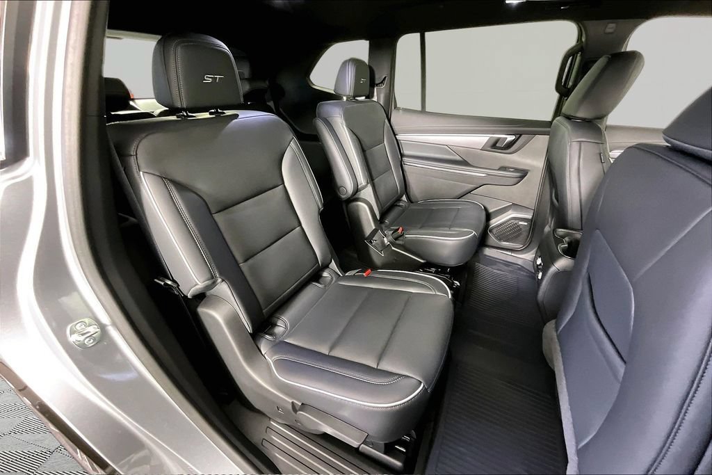 New 2027 Buick Enclave Sport Touring w/ Super Cruise Package FWD image 10