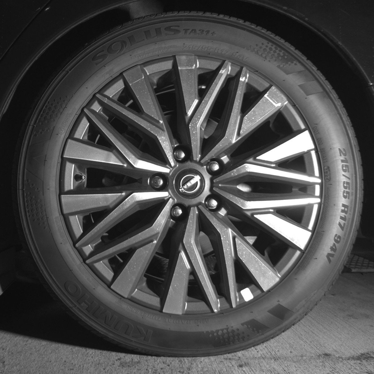 Used 2025 Nissan Altima 2.5 SV image 14
