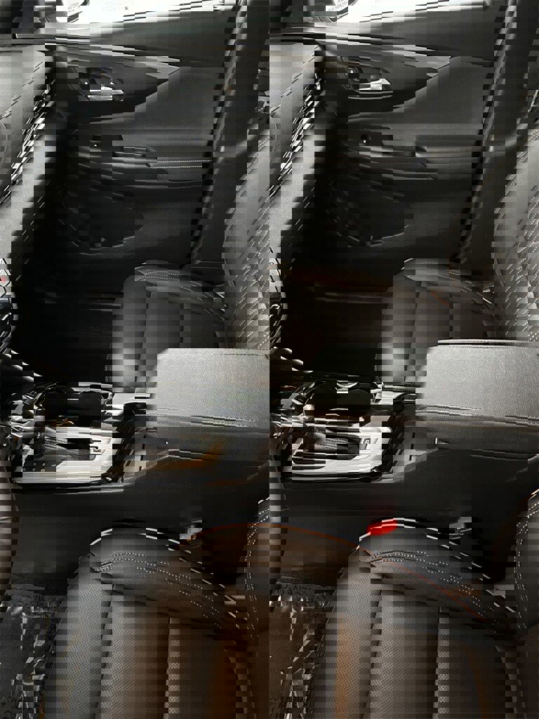 Used 2025 Buick Envista Avenir image 19