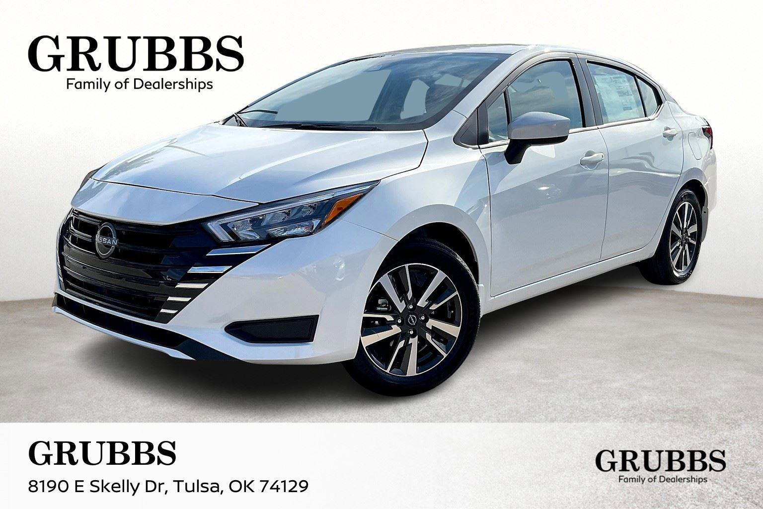 New 2025 Nissan Versa SV w/ Trunk Package