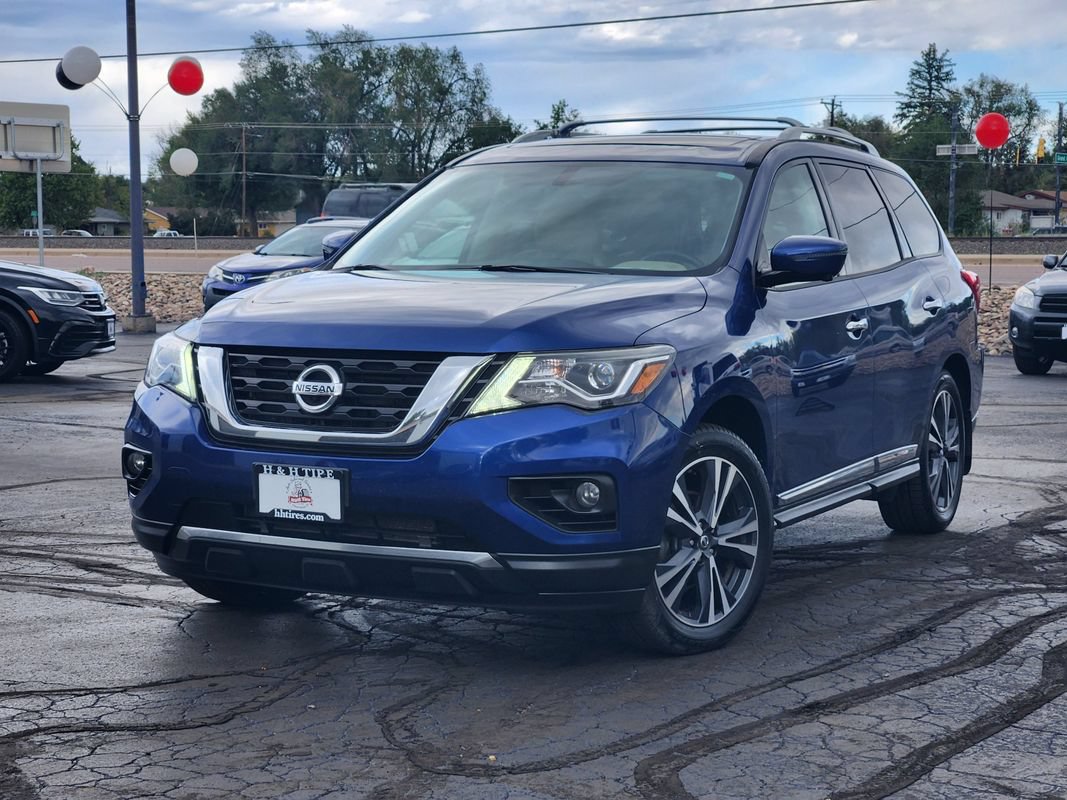 Used 2017 Nissan Pathfinder Platinum AWD/4WD image 1