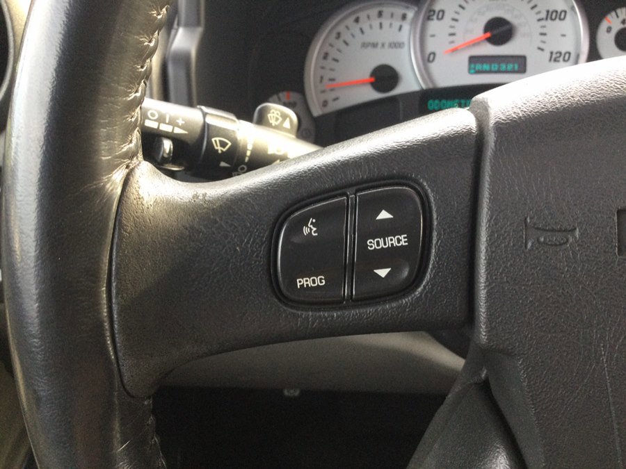 Used 2003 HUMMER H2 w/ Preferred Equipment Group image 27