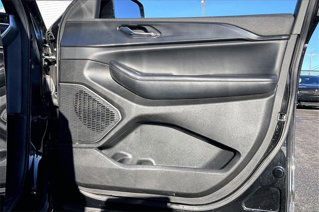 Used 2024 Jeep Grand Cherokee L Laredo image 24