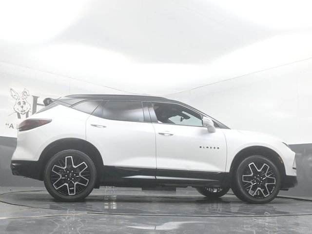 Used 2023 Chevrolet Blazer RS w/ Driver Confidence II Package FWD image 52