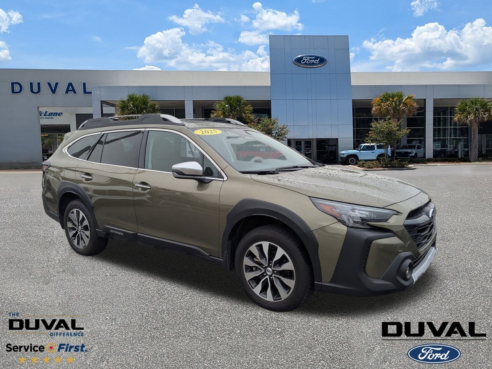 Used 2025 Subaru Outback Touring XT image 1