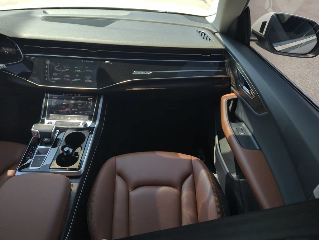 Used 2022 Audi Q8 Premium AWD/4WD image 15