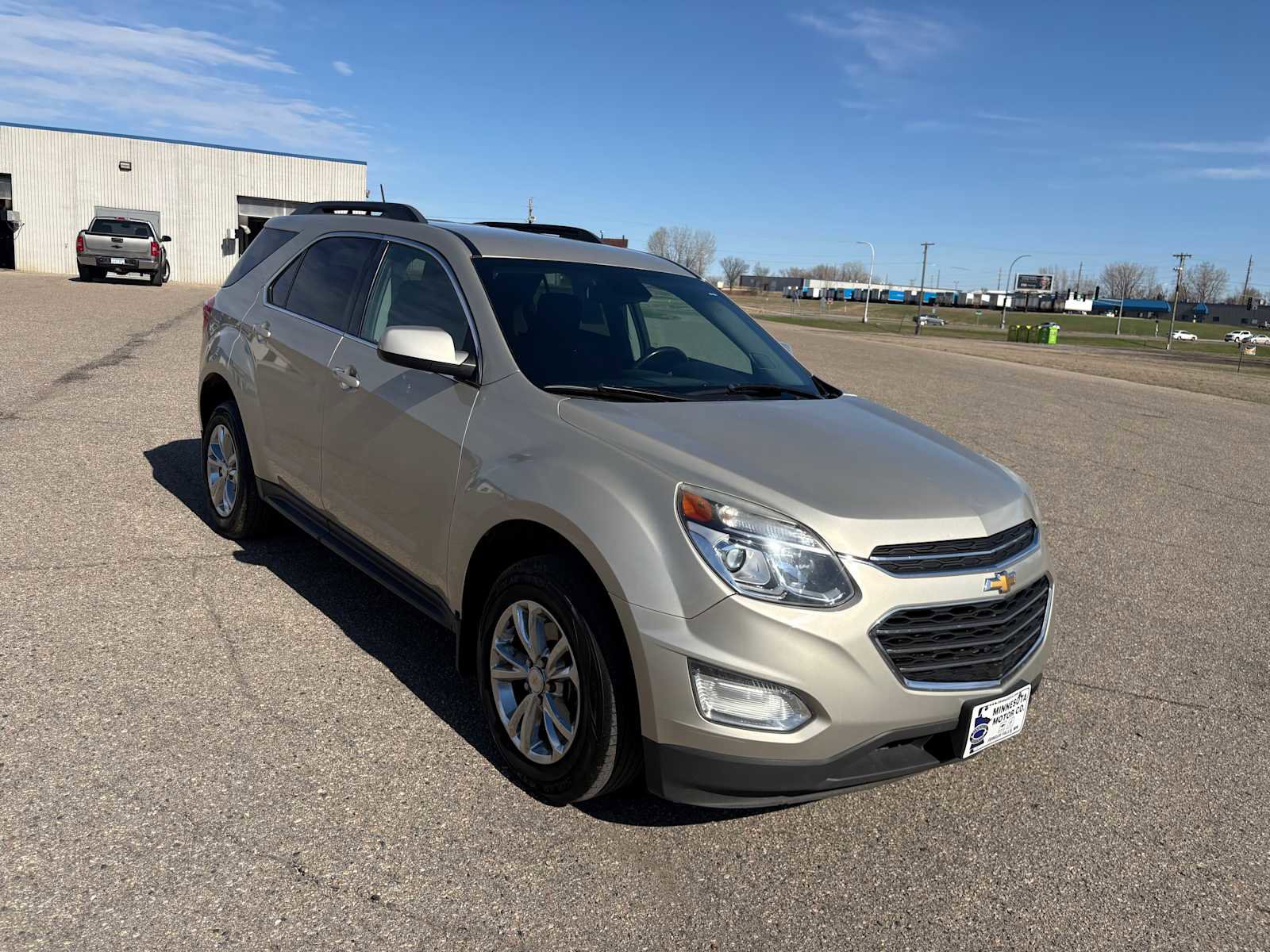Used 2016 Chevrolet Equinox LT w/ Convenience Package AWD/4WD image 2