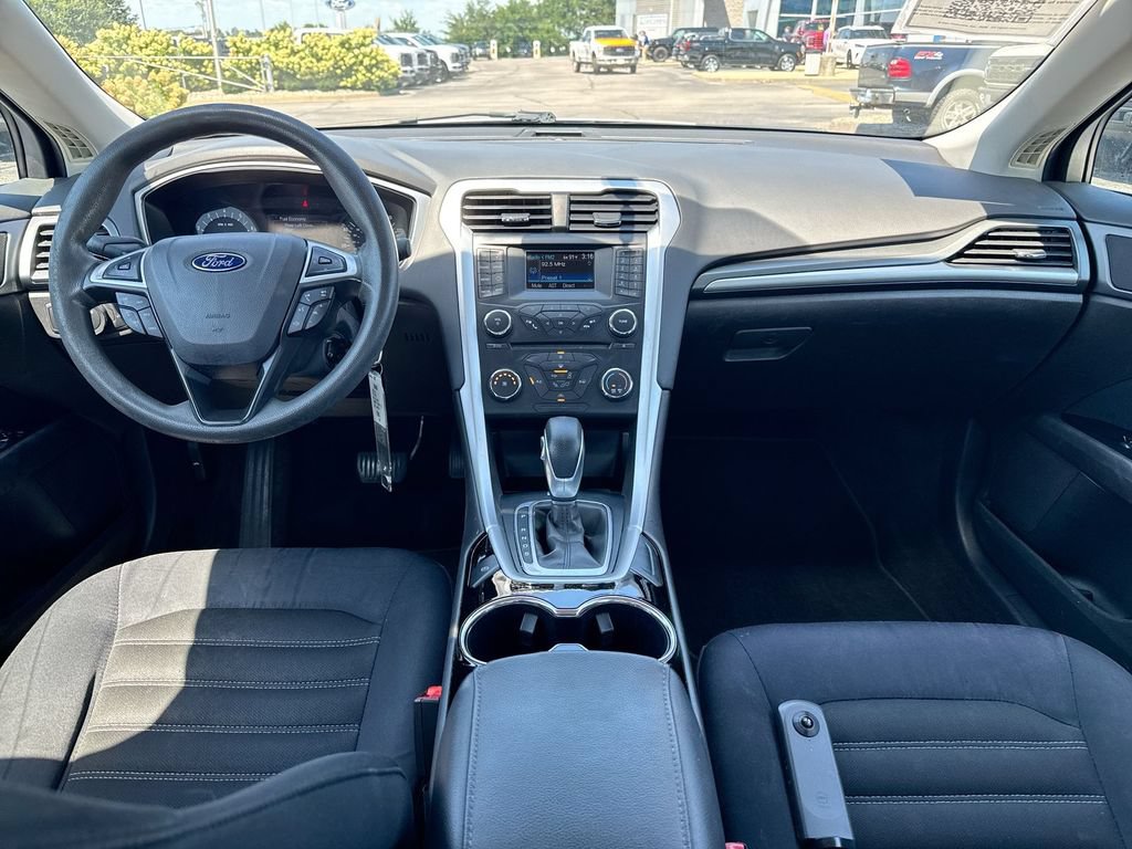 Used 2014 Ford Fusion SE FWD image 10