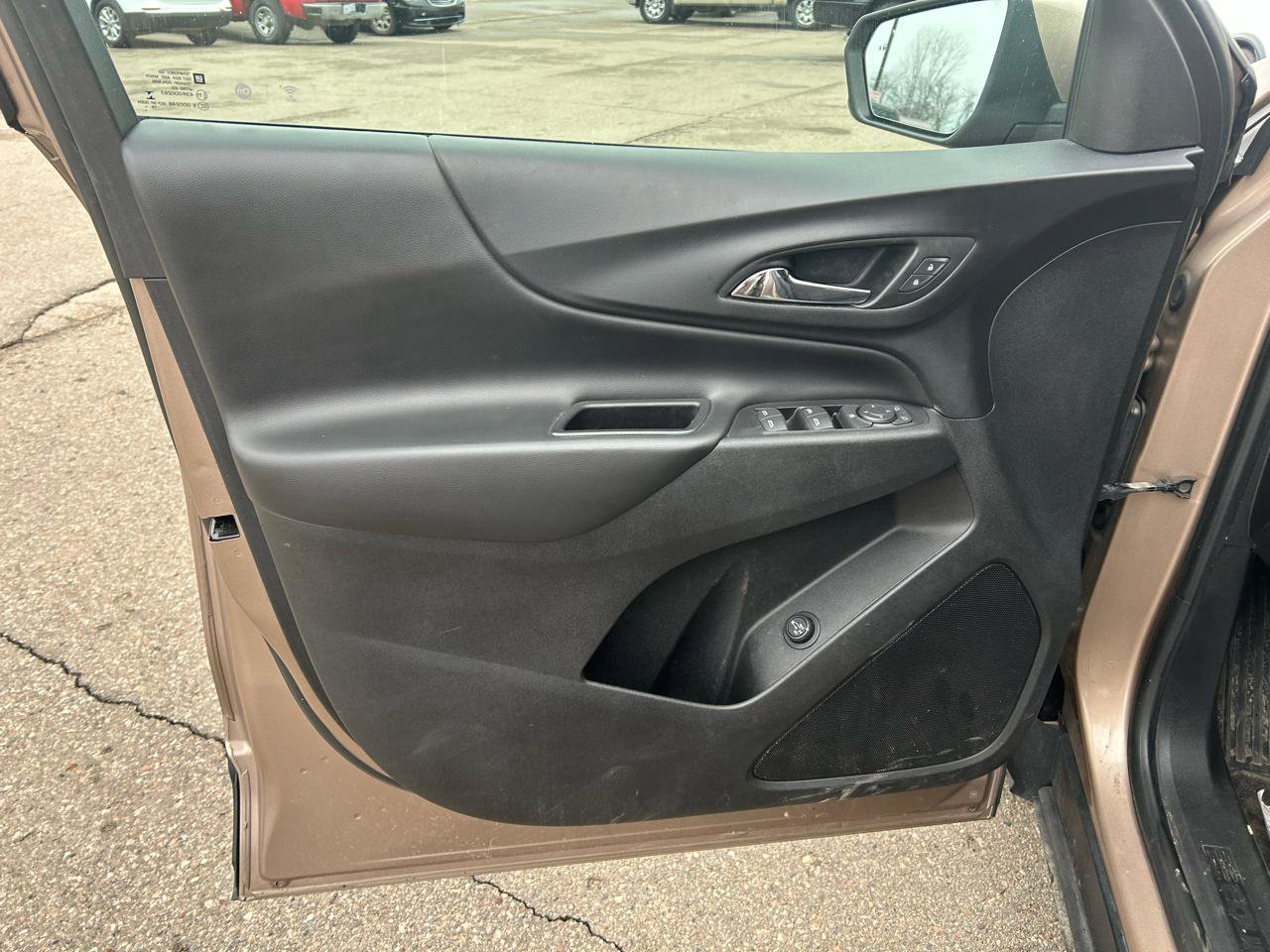Used 2019 Chevrolet Equinox LT image 14