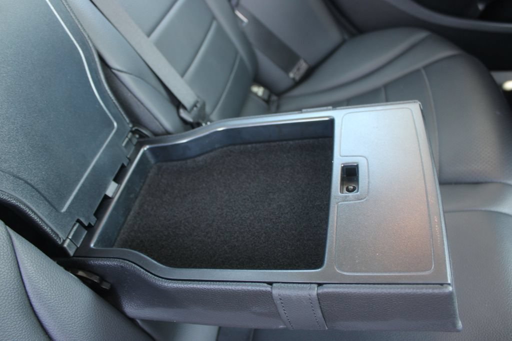 Used 2016 Mercedes-Benz C 300 Sedan image 31