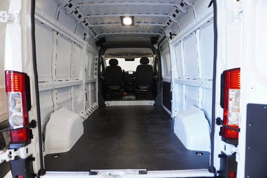 Used 2026 RAM ProMaster 2500 w/ Safety Group image 10