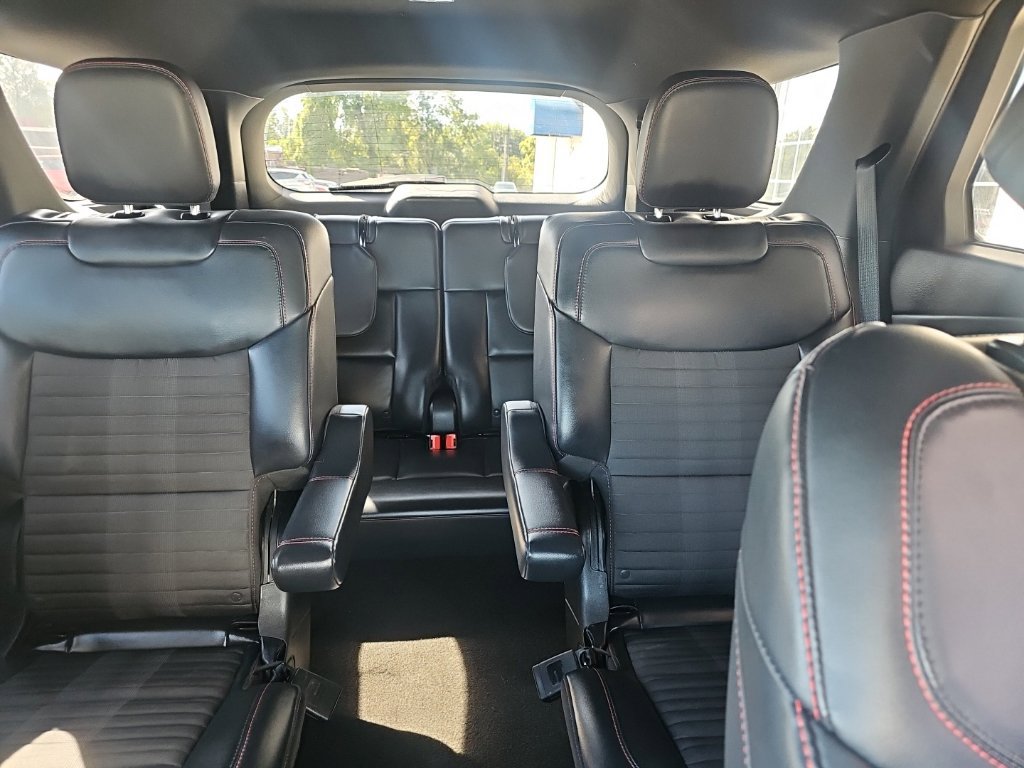 Used 2025 Ford Explorer ST-Line AWD/4WD image 10