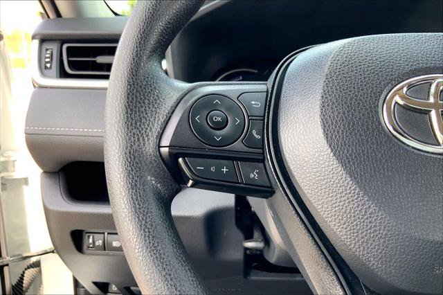 Certified 2025 Toyota RAV4 LE AWD/4WD image 23
