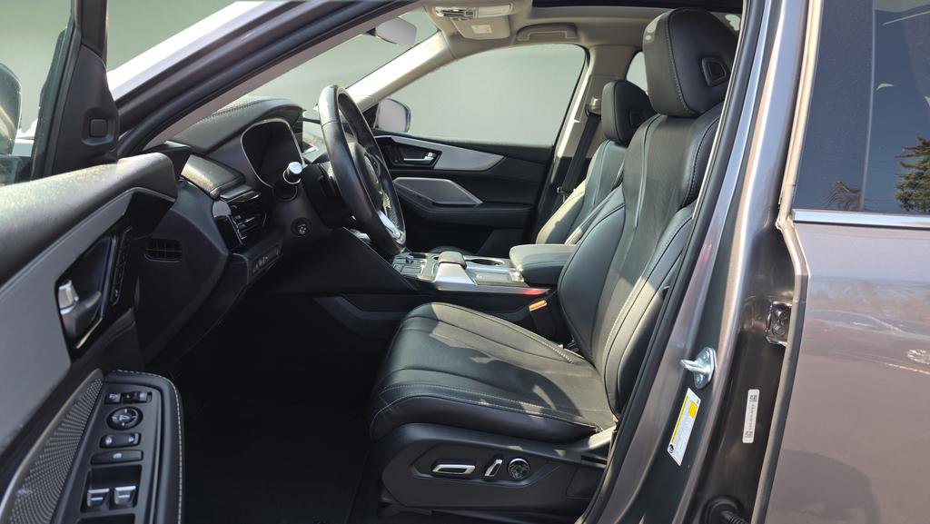 Used 2023 Acura MDX SH-AWD w/ Technology Package image 10