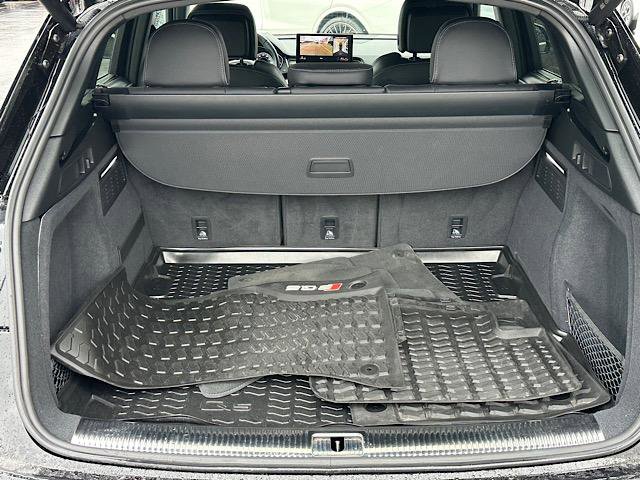 Used 2023 Audi SQ5 Premium Plus image 11