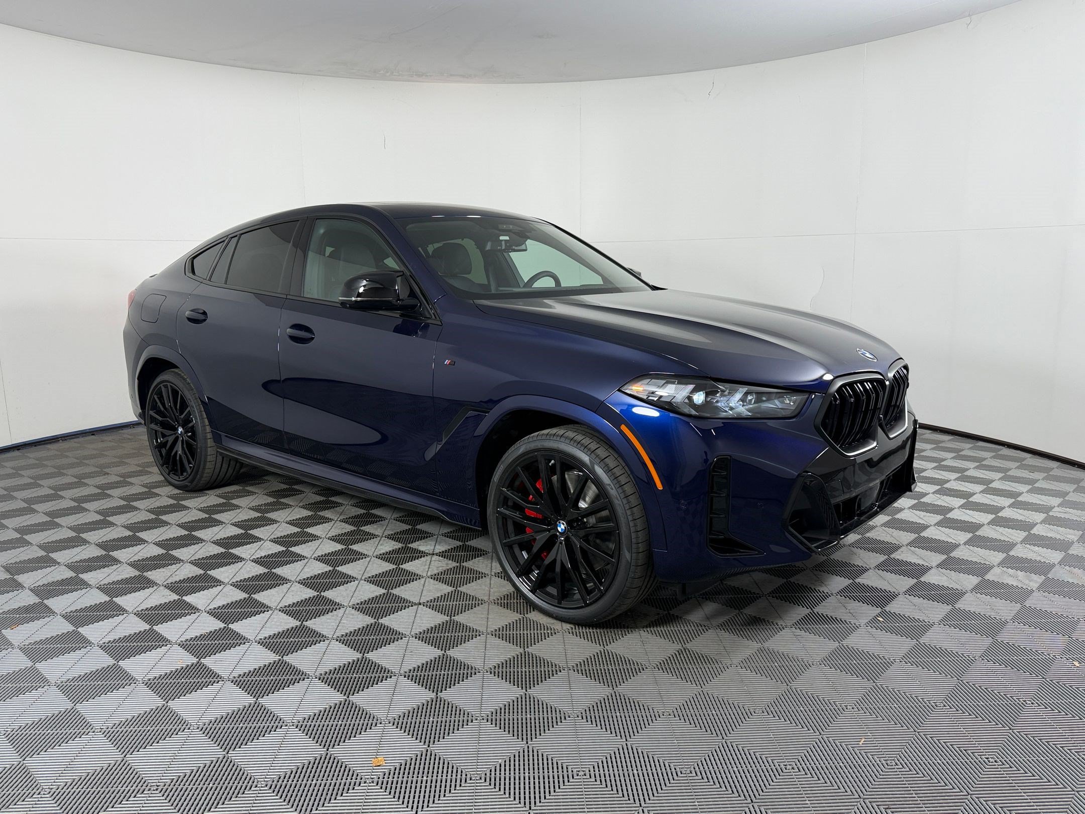 New 2027 BMW X6 M60i AWD/4WD image 7