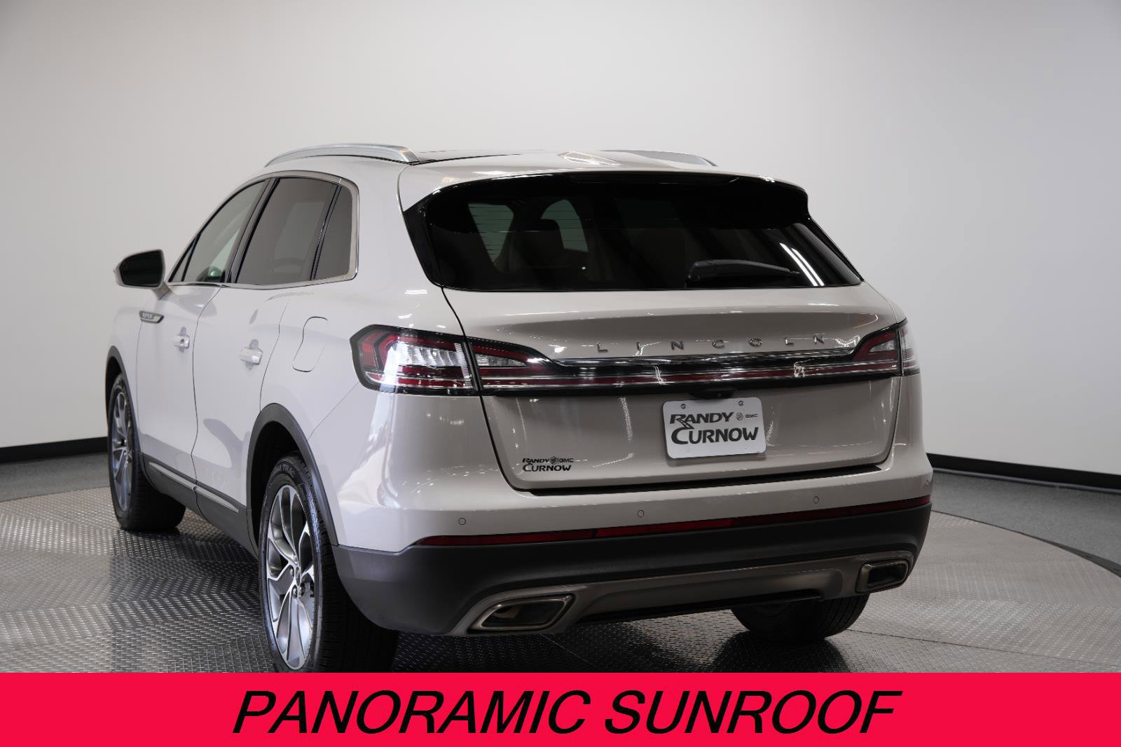 Used 2022 Lincoln Nautilus Reserve image 6