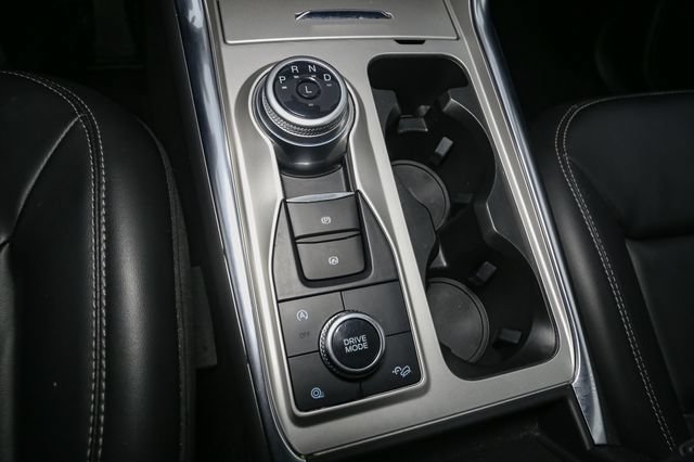 Used 2023 Ford Explorer XLT w/ Equipment Group 202A AWD/4WD image 29
