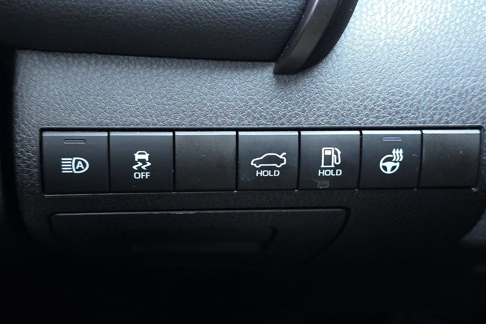 Used 2023 Toyota Camry XLE w/ Cold Weather Package AWD/4WD image 30