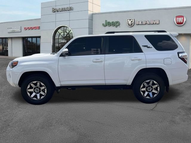 Used 2021 Toyota 4Runner TRD Off-Road Premium w/ Moonroof Package AWD/4WD image 4