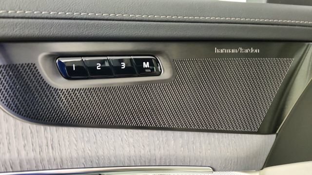 New 2026 Volvo XC90 B6 Ultra w/ Protection Package AWD/4WD image 11