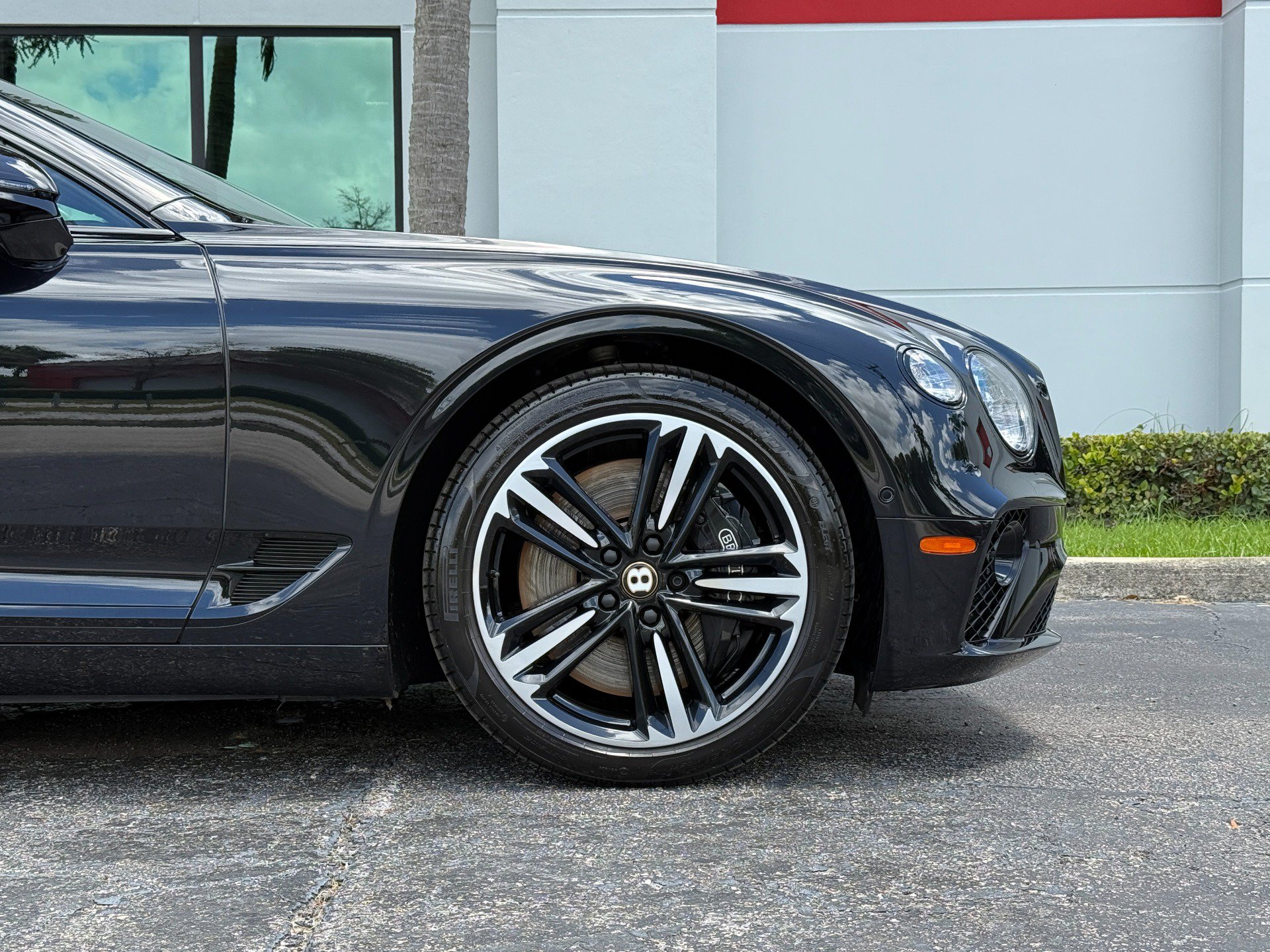 Used 2020 Bentley Continental GT V8 AWD/4WD image 3
