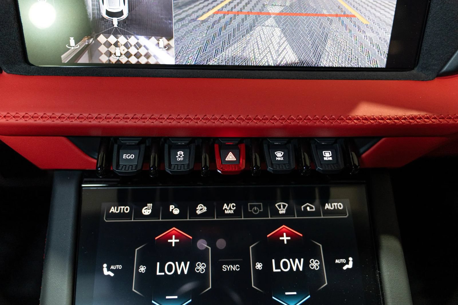 Used 2025 Lamborghini Urus SE AWD/4WD image 20