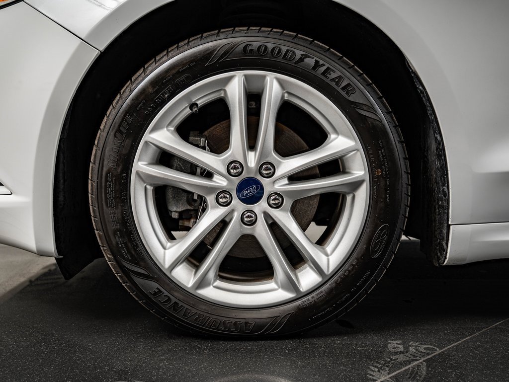 Used 2018 Ford Fusion SE image 13