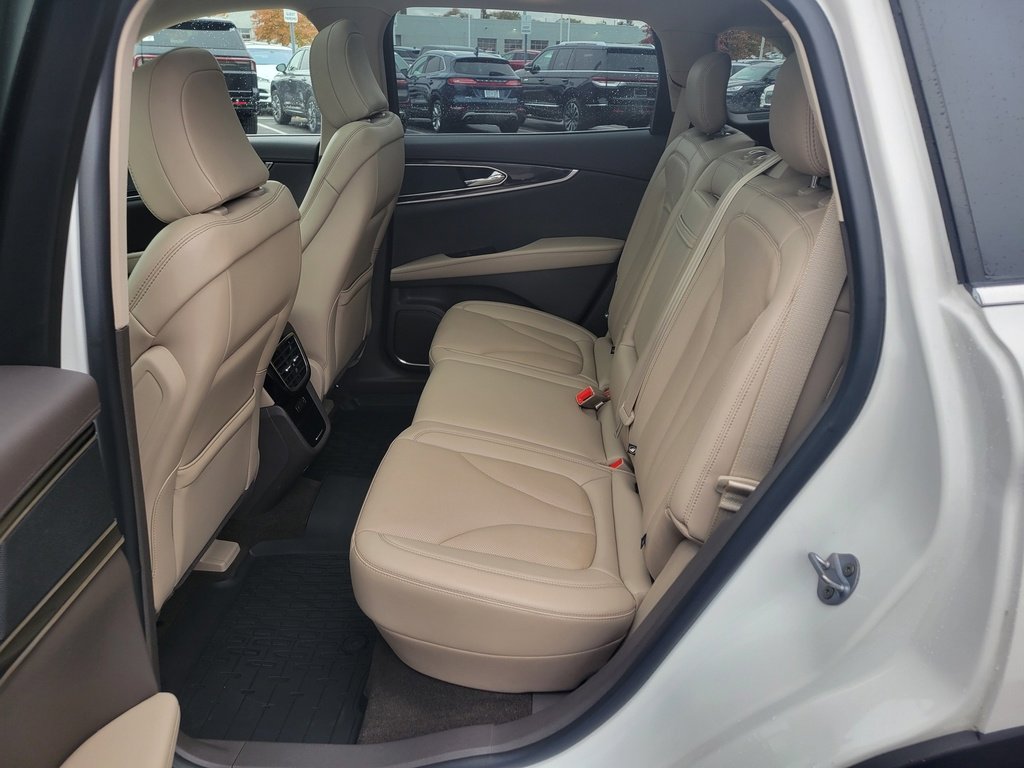 Certified 2023 Lincoln Nautilus Reserve image 37